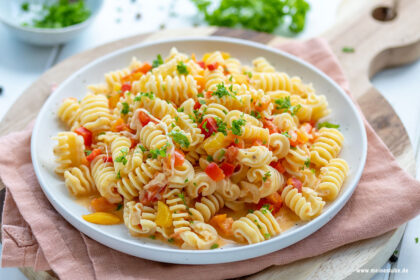 Pasta with vegetables, meinetube